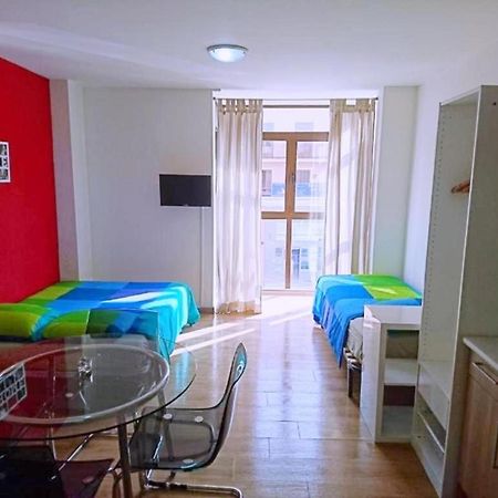 Apartamentos Urgel Madrid Buitenkant foto